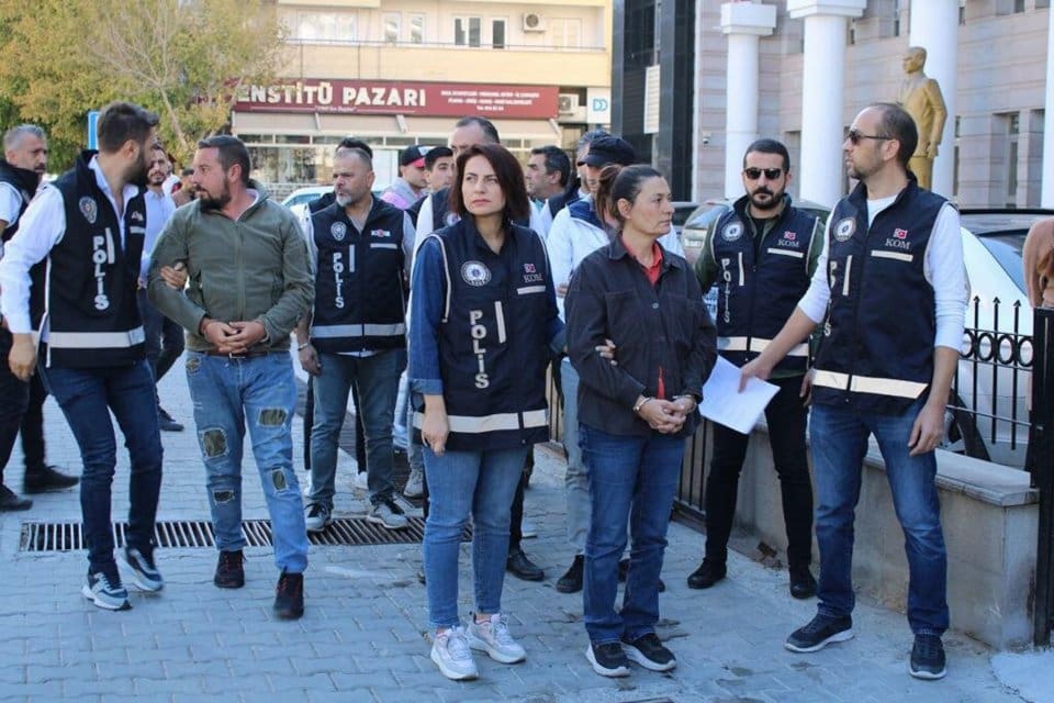 Aydın&nbsp;Kuşadası&nbsp;Belediye Başkanı &Ouml;mer G&uuml;nel, mıcır ihalesi soruşturmasına ilişkin yaptığı yazılı