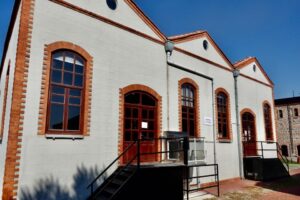 İzmir B&uuml;y&uuml;kşehir Belediyesi her ay farklı bir konuda &ldquo;K&uuml;t&uuml;phane Buluşmaları&rdquo;