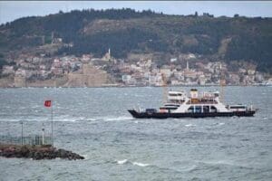 Geyikli-Bozcaada ve Kabatepe-G&ouml;k&ccedil;eada hatlarında 5-6 Şubat'ta yapılması planlanan feribot seferleri,