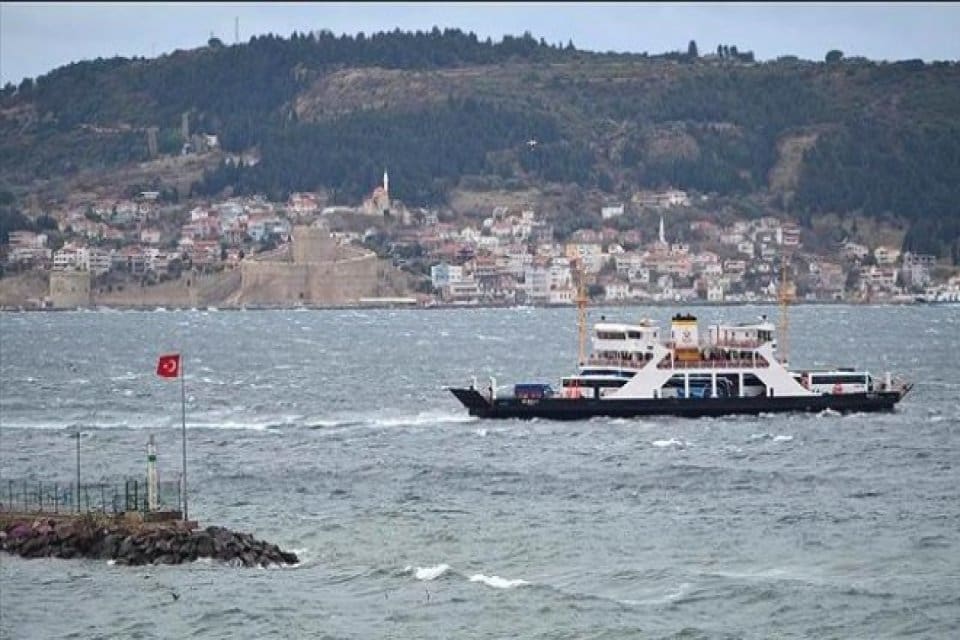 Geyikli-Bozcaada ve Kabatepe-G&ouml;k&ccedil;eada hatlarında 5-6 Şubat'ta yapılması planlanan feribot seferleri,