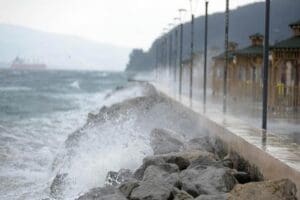 Denizlere ait meteorolojik verilere g&ouml;re bug&uuml;n Kuzey Ege'de fırtına bekleniyor.