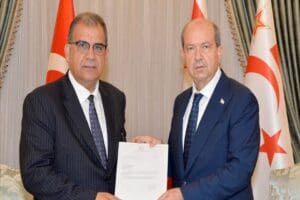 Kuzey Kıbrıs'ta Faiz Sucuoğlu h&uuml;k&uuml;metinin istifasının ardından yeni h&uuml;k&uuml;met kurma