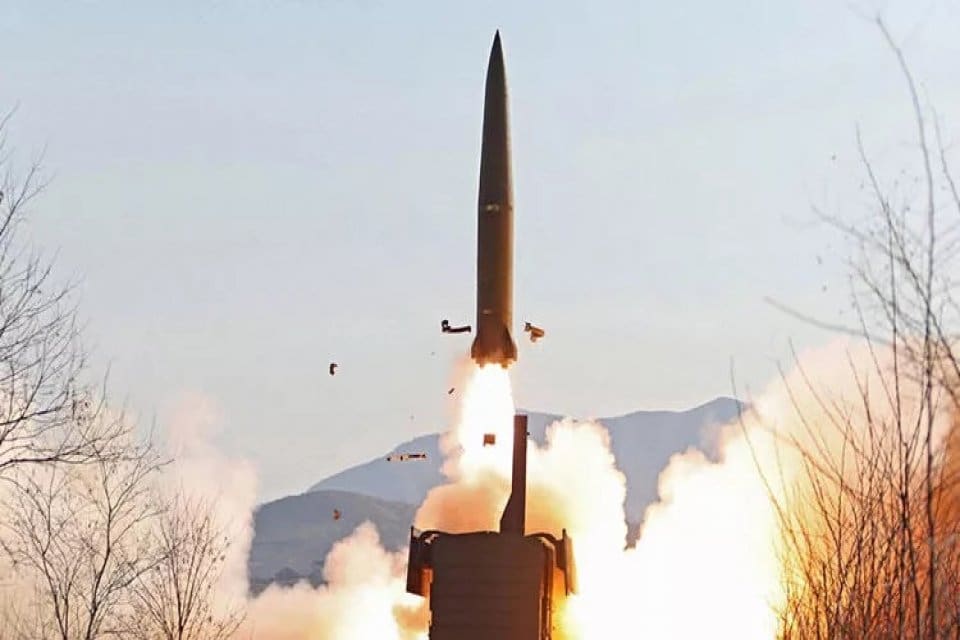 Kuzey Kore, ABD&rsquo;nin Ukrayna savaşında kullanılmak &uuml;zere Rusya&rsquo;ya top mermisi