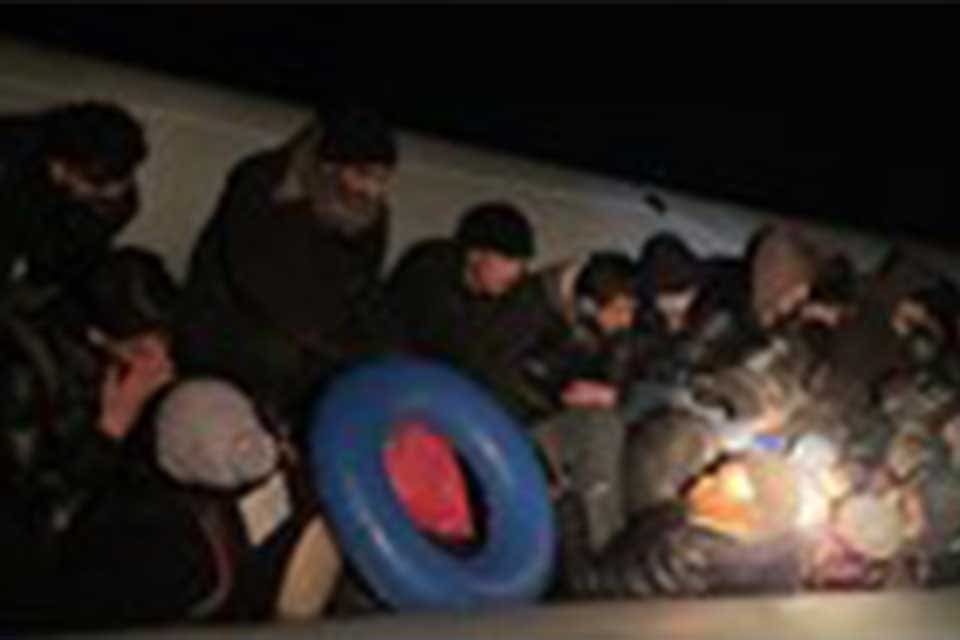 Muğla'nın Bodrum il&ccedil;esinde, yasa dışı yollarla yurt dışına &ccedil;ıkmaya &ccedil;alışan