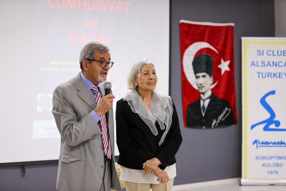 Buca Belediyesi Cemal Yetginer Etüt, Meslek ve Sanat Atölyesi Konferans
