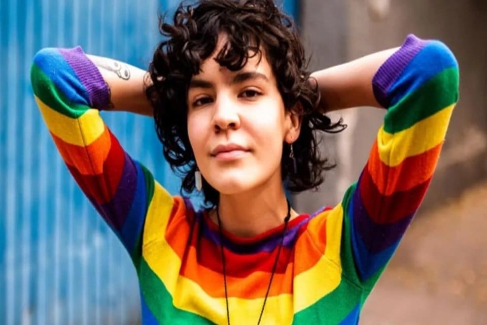 LGBTİ NEDİR, A&Ccedil;ILIMI VE RENKLERİ NE DEMEK? LGBT, LGBTİ VE