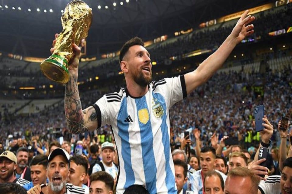 2022 FIFA D&uuml;nya Kupası'nda Fransa'yı eleyerek şampiyon olan Arjantin'de yıldız