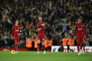 Premier Lig'de bu sezon k&ouml;t&uuml; g&uuml;nler ge&ccedil;iren Liverpool, son darbeyi