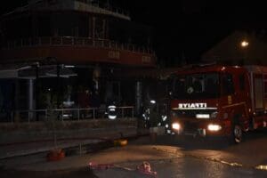 Konya'da bir lokantada patlama meydana geldi.&nbsp;Patlamanın ardından&nbsp;&ccedil;ıkan yangın itfaiye ekiplerince