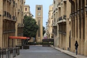 L&uuml;bnan Başbakanı Necib Mikati, kış saat uygulamasının 1 ay uzatılması