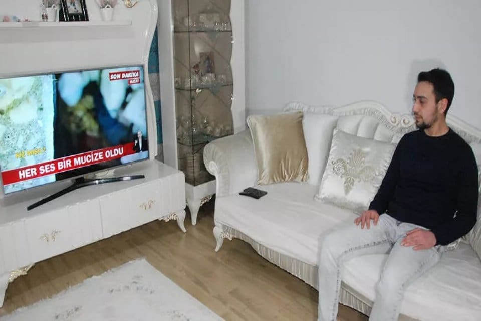 Bartın&rsquo;ın Amasra il&ccedil;esinde maden faciasından yaralı kurtulup, yıkıcı depremden sonra
