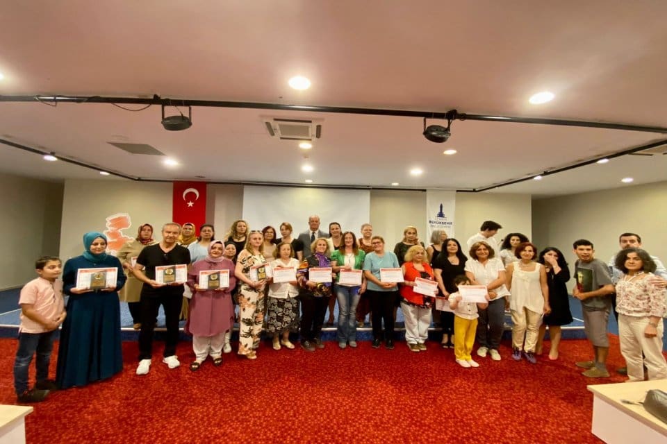 İzmir B&uuml;y&uuml;kşehir Belediye Başkanı Tun&ccedil; Soyer&rsquo;in 2018&rsquo;de Seferihisar&rsquo;da başlattığı ve