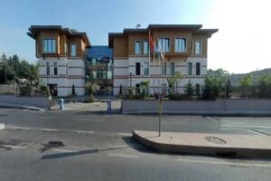 İstanbul Ey&uuml;p&rsquo;teki T&Uuml;GVA Genel Merkezi&rsquo;nin 2019 yılından beri yanındaki yaklaşık