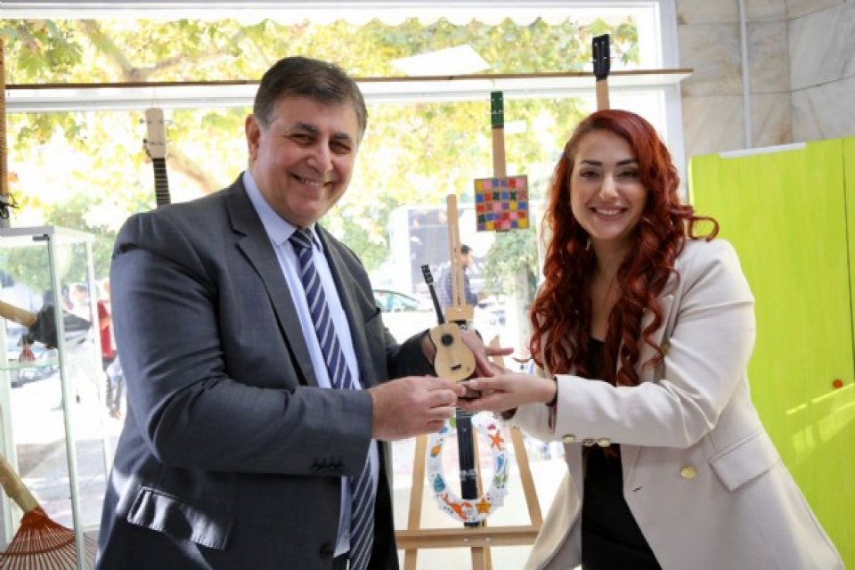Karşıyaka’nın kültür sanat kenti kimliğini güçlendirmek amacıyla çeşitli faaliyetler üreten