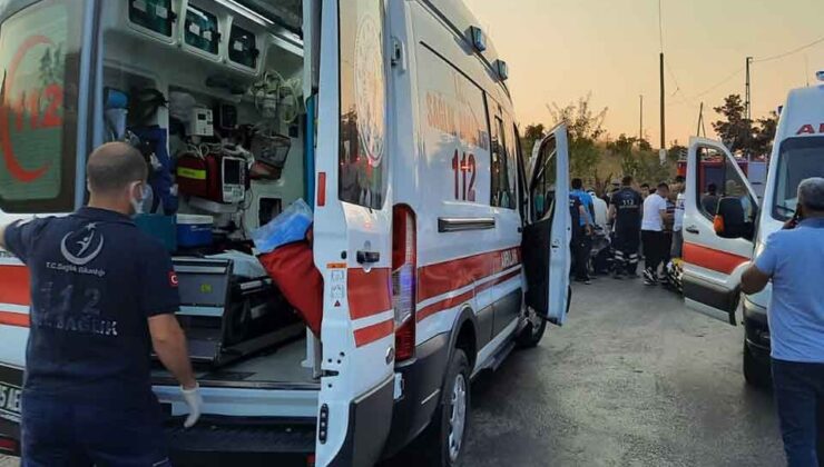 Manisa'da ciple otomobilin çarpıştığı kazada yaralanan kadın yaşamını yitirdi