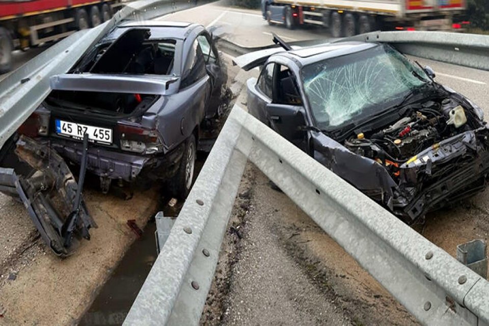 Manisa&rsquo;nın Salihli il&ccedil;esinde bu sabah bir kaza meydana geldi. Kazada