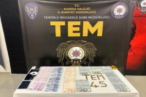 Manisa'da, FET&Ouml;/PDY&rsquo;nin g&uuml;ncel yapılanmasına y&ouml;nelik operasyonlarda 13 kişi g&ouml;zaltına alındı.