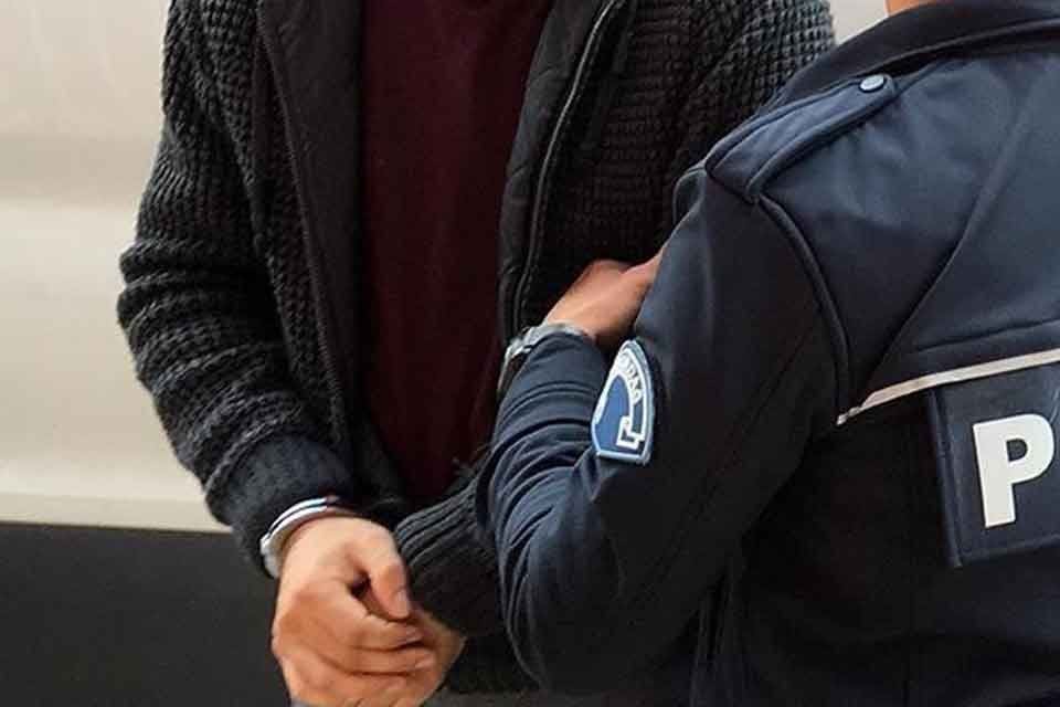 MANİSA'da ter&ouml;r &ouml;rg&uuml;t&uuml; PKK propagandası yaptığı tespit edilen 21 ş&uuml;pheliden