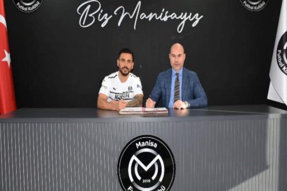 Spor Toto 1'inci Lig ekiplerinden Manisa Futbol Kul&uuml;b&uuml;, 3 transfere