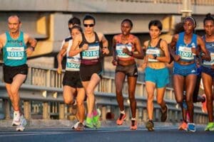 Maraton İzmir'in 17 Nisan pazar g&uuml;n&uuml; ger&ccedil;ekleştirilecek koşusu nedeniyle Konak