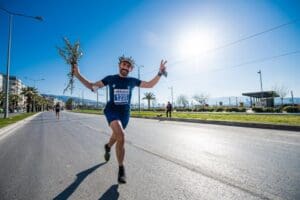 Maraton İzmir heyecanı İzmir&rsquo;i sardı. Birleşmiş Milletler&rsquo;in &ldquo;S&uuml;rd&uuml;r&uuml;lebilir Bir D&uuml;nya&rdquo;