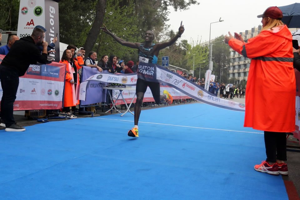 İzmir Büyükşehir Belediye Başkanı Tunç Soyer’in İzmir’i spor kenti haline