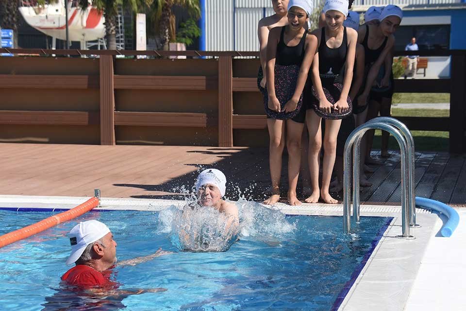 İzmir Büyükşehir Belediye Başkanı Tunç Soyer’in sporda fırsat eşitliği yaratma