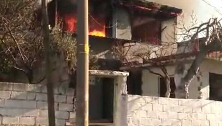 Sobadan sıçrayan kıvılcımlar iki katlı müstakil evi yaktı