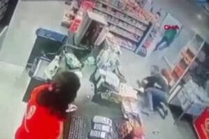 Yozgat'ta, akaryakıt istasyonu marketinde alışveriş yapan Aysel D., Şevket T&uuml;rksoy