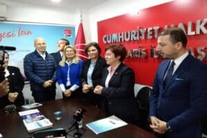 Marmaris siyaset tarihinde; 1998 yılında CHP İl&ccedil;e Başkanı se&ccedil;ilerek ilk