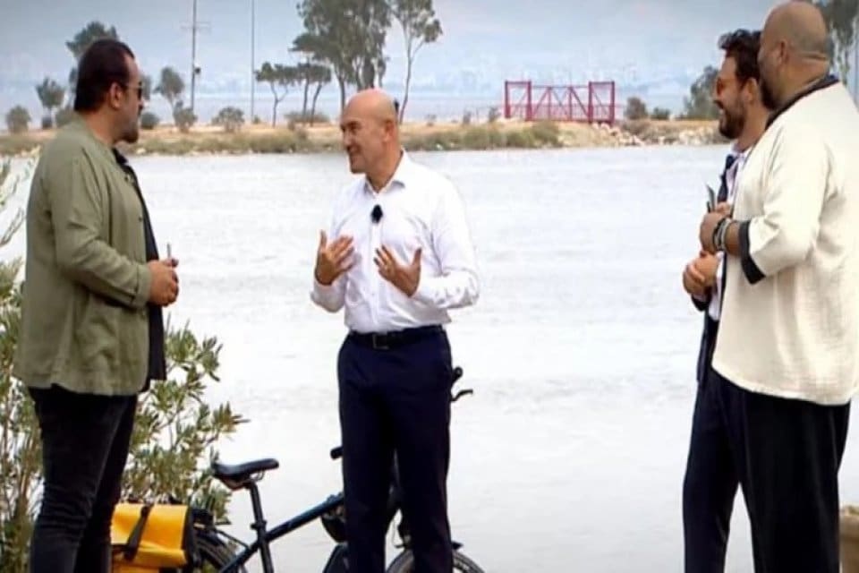 İzmir B&uuml;y&uuml;kşehir Belediye Başkanı Tun&ccedil; Soyer, İzmir'de d&uuml;zenlenen MasterChef programına