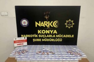 Konya'da operasyon d&uuml;zenlenen matbaanın deposunda 6 bin 48 uyuşturucu hap