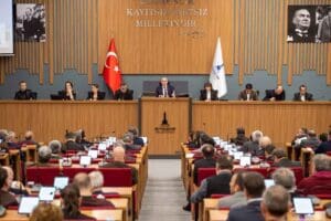 İzmir B&uuml;y&uuml;kşehir Belediyesi Meclisi'nin Şubat ayı ilk birleşiminde T&uuml;rkiye'yi sarsan