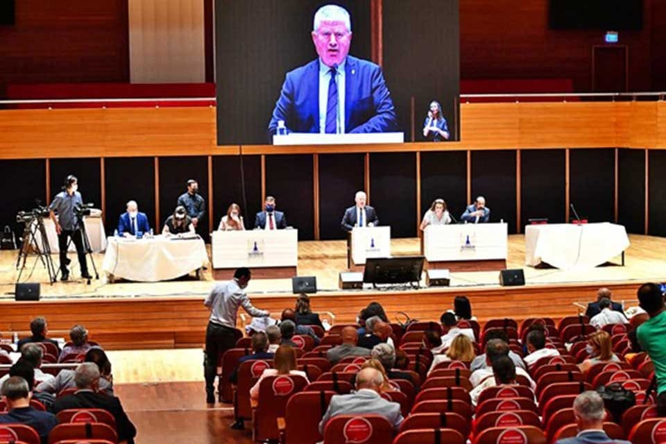 İzmir B&uuml;y&uuml;kşehir Belediyesi Şubat ayı olağan meclis toplantısı ikinci birleşimi