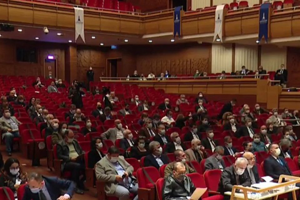 İzmir Büyükşehir Belediye Meclisi Şubat ayı Meclis Toplantısı Üçüncü birleşiminde