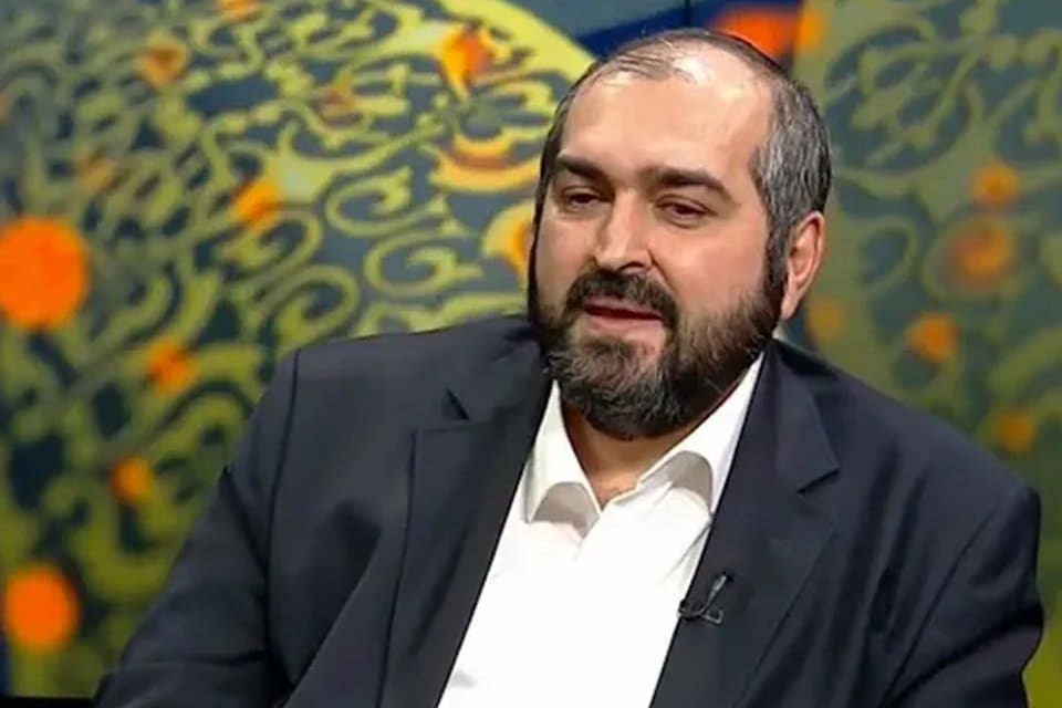 Eski Ayasofya başimamı Mehmet Boynukalın'ın kendisine gelen eleştirilere verdiği &ldquo;Vergilerinizden