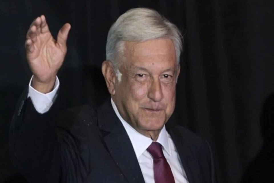 Meksika Devlet Başkanı Andr&eacute;s Manuel L&oacute;pez Obrador, eski ABD Başkanı