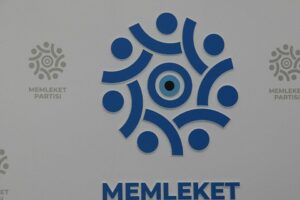 Muharrem İnce liderliğinde kurulan Memleket Partisi&rsquo;nin İzmir İl Başkanı C&uuml;neyt