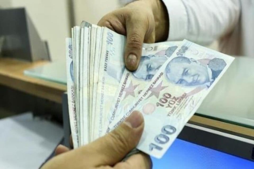 Asgari &uuml;crete ikinci zam yapılıp yapılmayacağı konusu hala belirsizliğini korurken