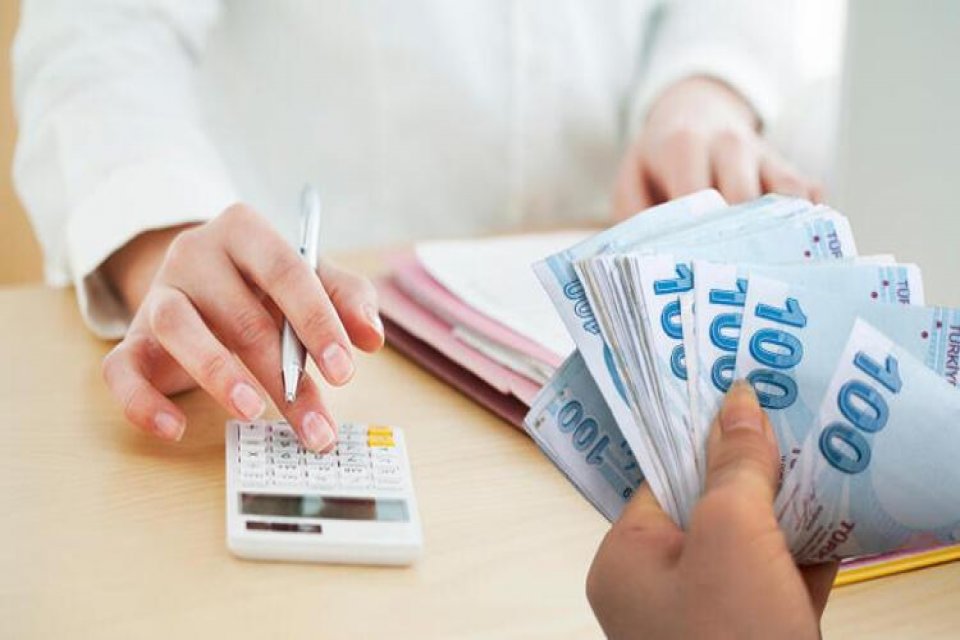 T&Uuml;İK'in a&ccedil;ıklamasına g&ouml;re d&ouml;rt aylık enflasyon y&uuml;zde 31,71 olarak ger&ccedil;ekleşti.