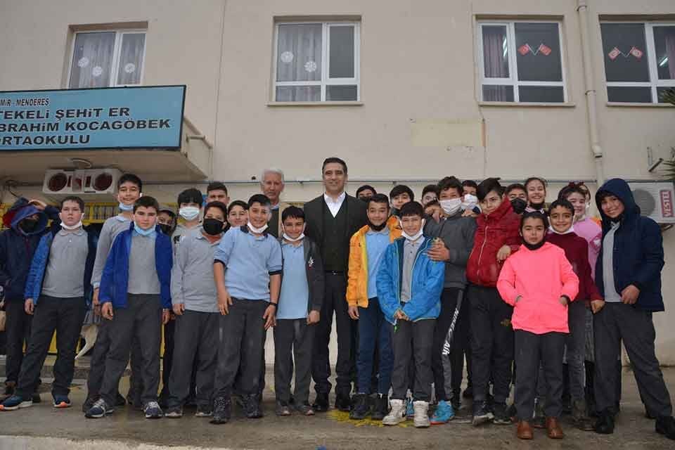 Menderes Belediyesi, &ouml;ğrencilerin daha kaliteli ve g&uuml;venli ortamda eğitim g&ouml;rmesi