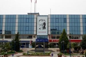 Menderes Belediye Başkan Yardımcısı A.Ş. r&uuml;şvet aldığı iddiasıyla g&ouml;zaltına alındı.&nbsp;