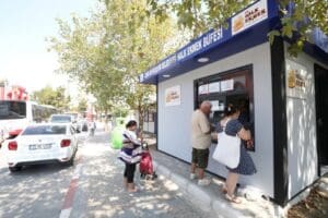 Menderes Belediyesi &ccedil;alışmaları vatandaşın ihtiya&ccedil; duyduğu her alanda hız kesmeden