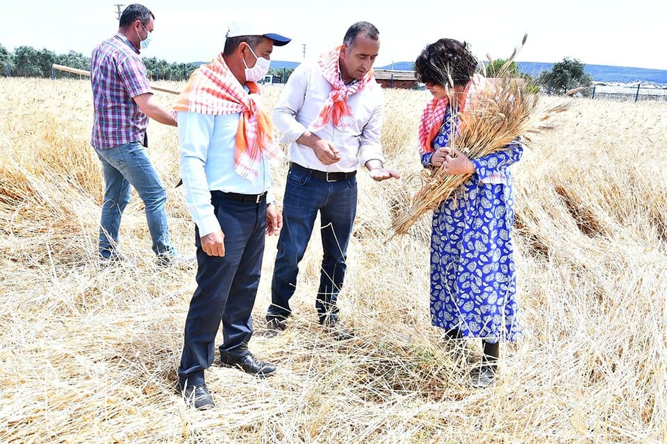 İzmir B&uuml;y&uuml;kşehir Belediye Başkanı Tun&ccedil; Soyer'in iklim krizinin yanı sıra