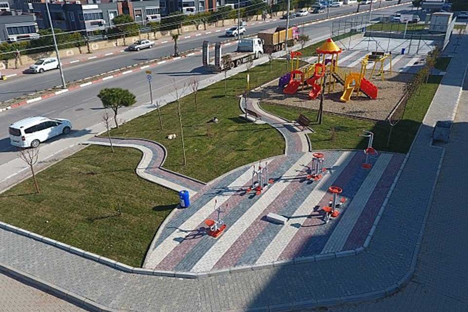 Menderes Belediyesi 2021 yılında ilçeye kazandırdığı 9 park ve 8