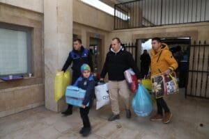 Menderes Belediyesi, Kahramanmaraş merkezli depremden etkilenen 10 şehre yardım kampanyası