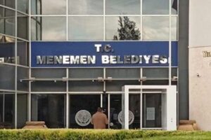 Menemen Belediyesi'nde 661 işçinin ödenmesi gereken maaşının hala ödenmemesi nedeniyle