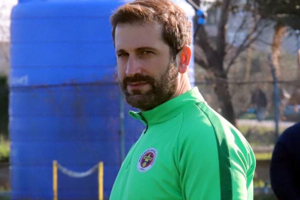 Menemenspor'un Adanaspor'u 3-2 mağlup ettiği TFF 1'inci Lig müsabakasında aynı