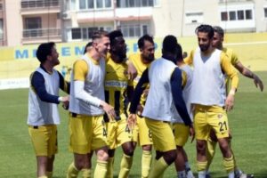 &nbsp;TFF 1'inci Lig'de hafta i&ccedil;i mesaisinde Yılport Samsunspor'la evinde 2-2