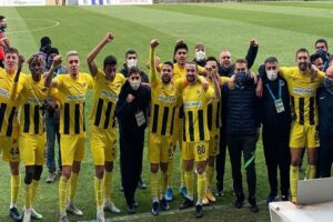 Spor Toto 1'inci Lig'de düşme potasının bir basamak üzerinde yer